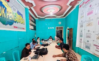 Rapat evaluasi kinerja pegawai di lingkungan Bawaslu Kabupaten Tanjung Jabung Barat Tahun 2025.